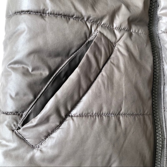 Kids 5Y Reversible Multi-Color Puffer Vest - Picture 8 of 9